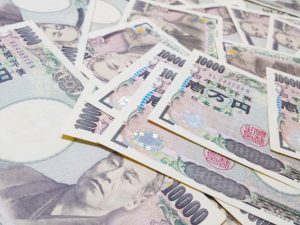 ギャンブルで浪費するイメージ