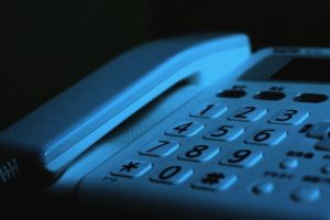 取立ての電話がかかってくるイメージ